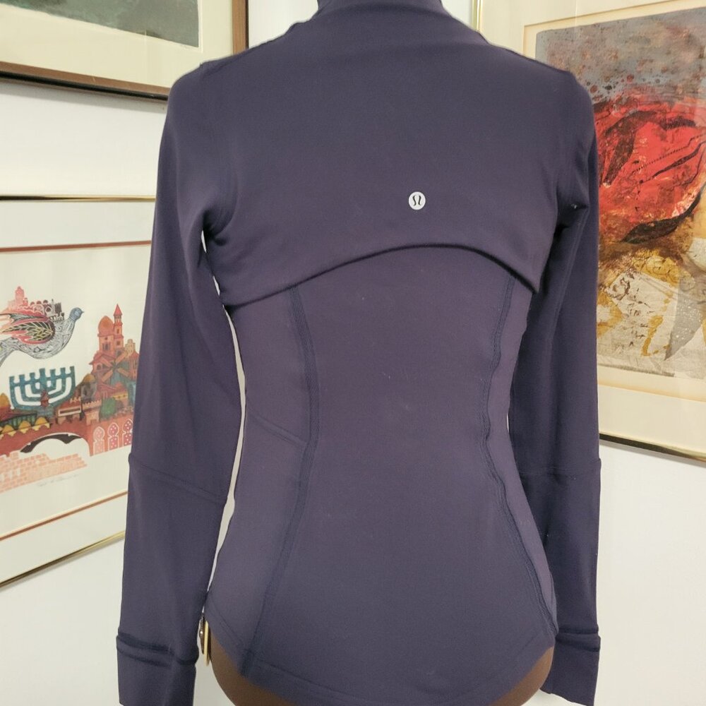 Lululemon Navy Blue Running Jacket Size 10 - Picture 8 of 8
